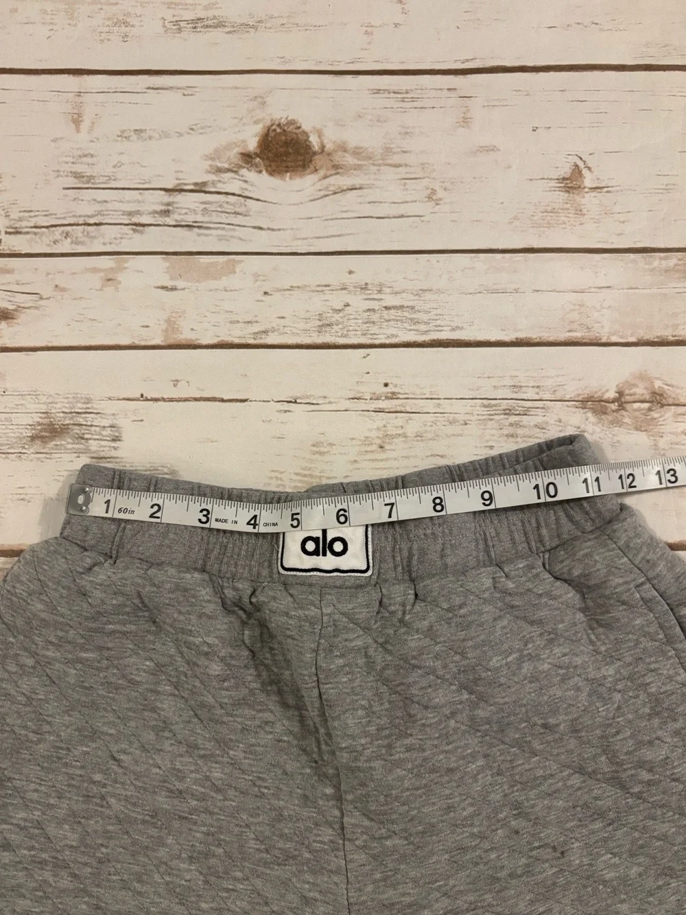Alo Yoga Heather Gray Quilted Arena Boxing Athletic Lounge Shorts Size XS